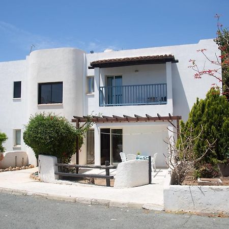 Always Welcome! Near Beach, Cml Swimming Pool Paphos ภายนอก รูปภาพ