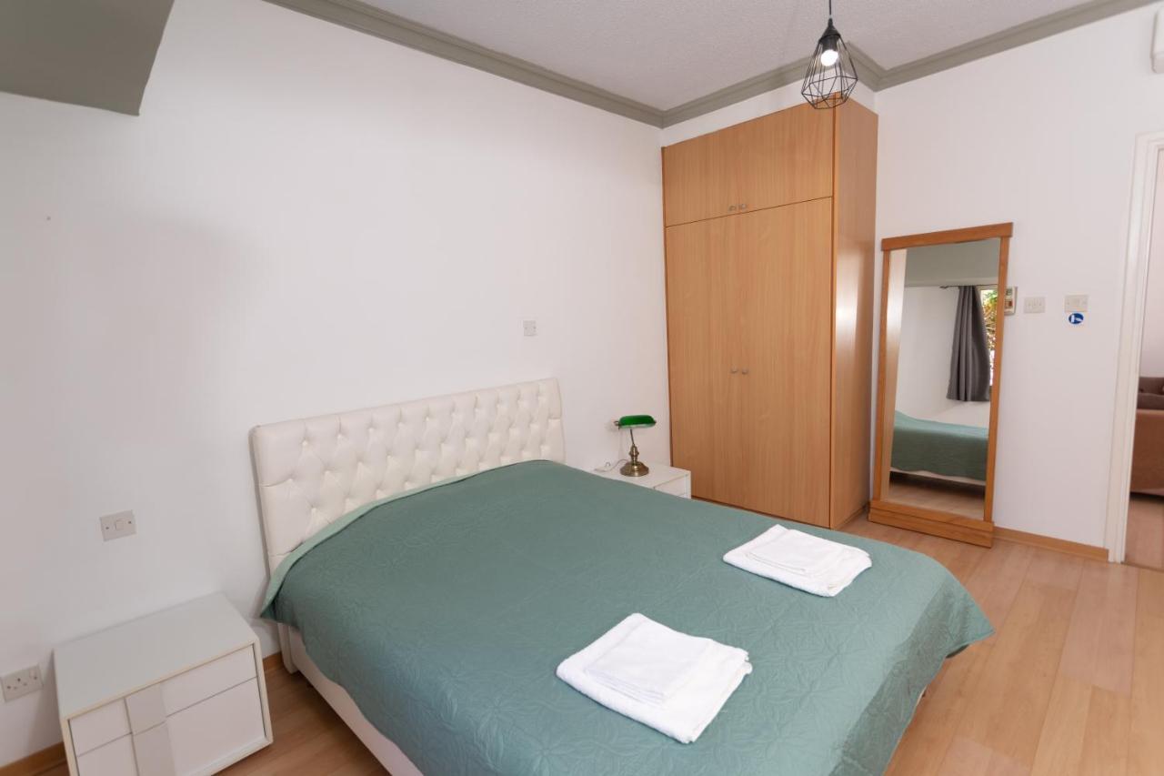 Always Welcome! Near Beach, Cml Swimming Pool Paphos ภายนอก รูปภาพ